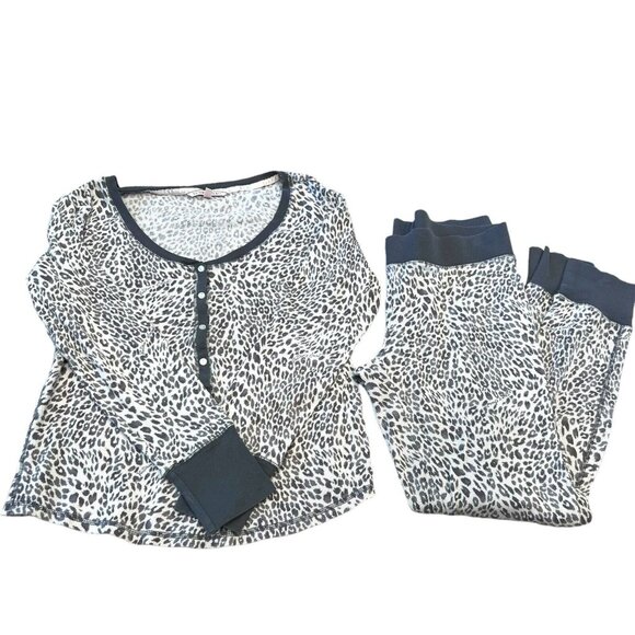 Victoria’s Secret Pajama Set SizeMedium Leopard Animal Print Thermal PJs Stretch - Picture 1 of 5